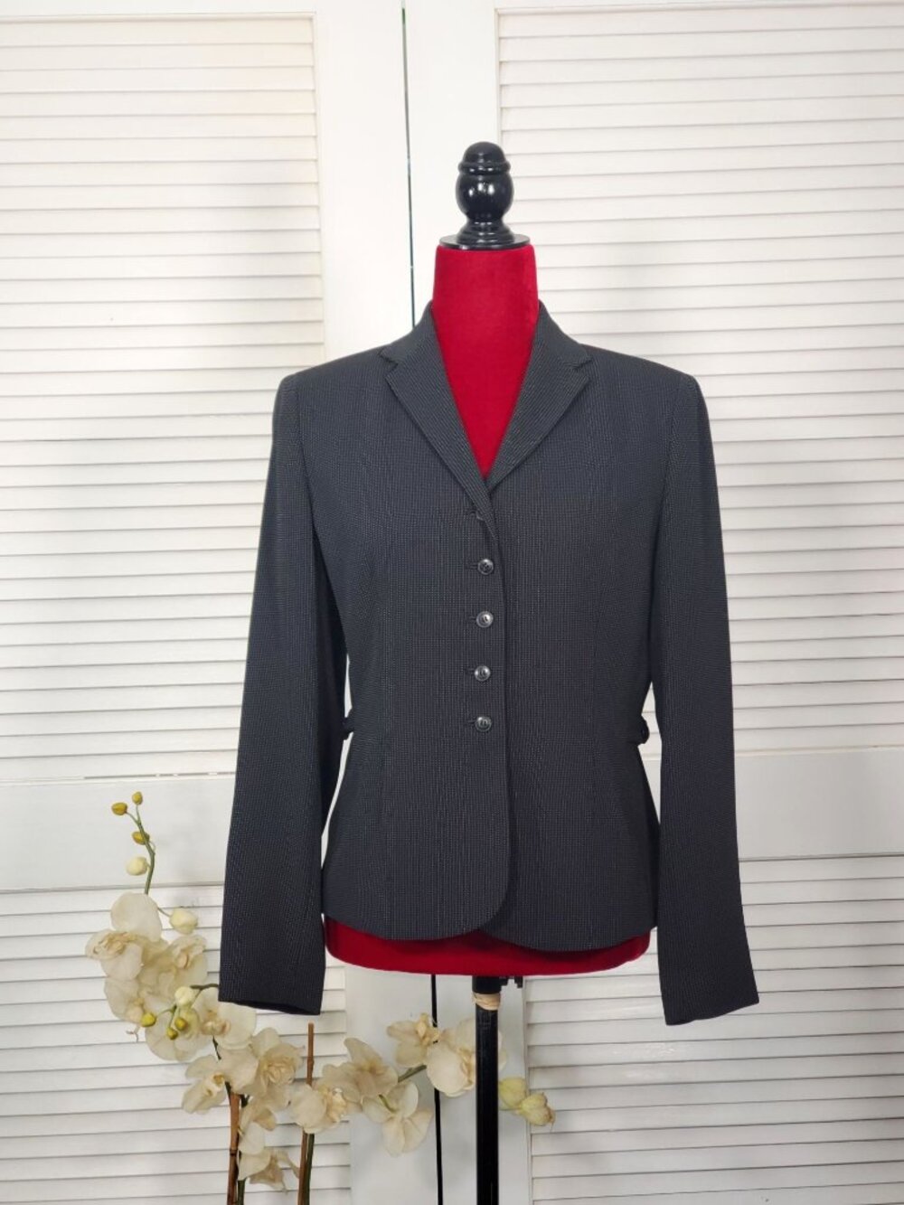 Ann Taylor Women's Black Notch Collar 5 Button Blazer Jacket Size 6 P 1540